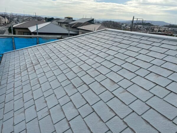 千葉県市原市にて屋根塗装メンテナンス〈黒ずみの気になる屋根〉の施工前写真